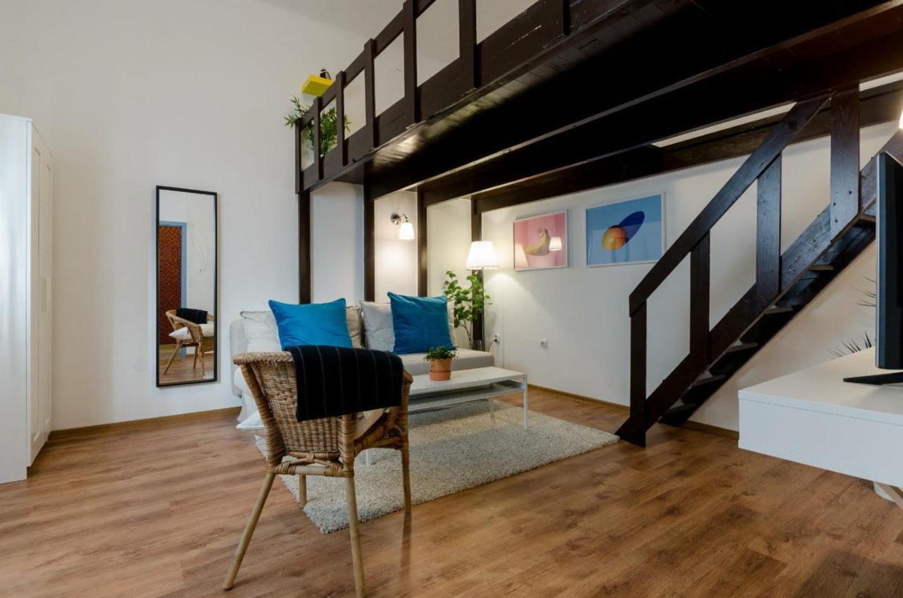 Quiet Cozy Apartment In Party Street E1 Budapest Exterior foto